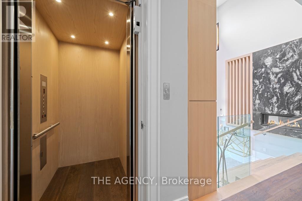 8 Frivick Court, Toronto, ON, M2M 3P6 - 21