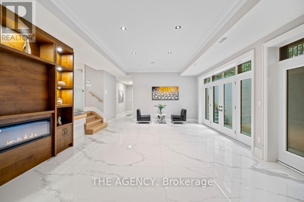 8 Frivick Court, Toronto, ON, M2M 3P6 - 42