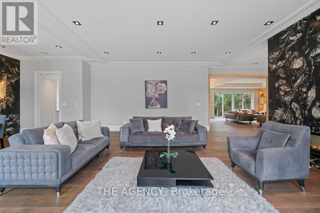 8 Frivick Court, Toronto, ON, M2M 3P6 - 8