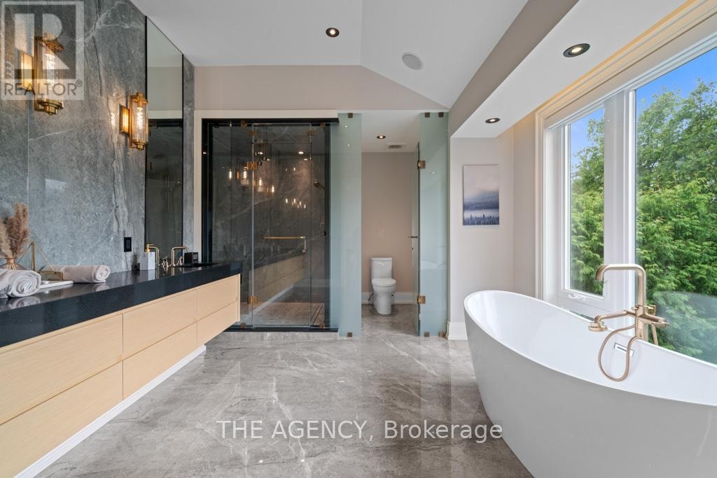 8 Frivick Court, Toronto, ON, M2M 3P6 - 33