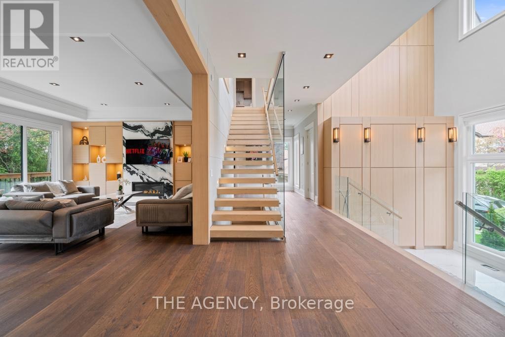 8 Frivick Court, Toronto, ON, M2M 3P6 - 10