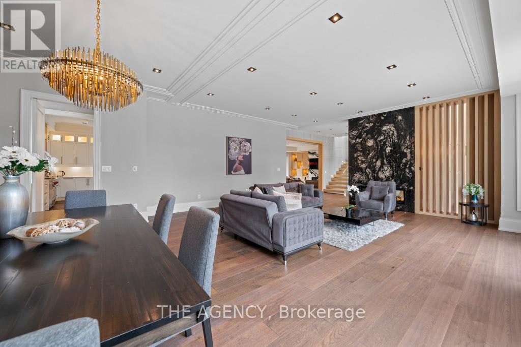 8 Frivick Court, Toronto, ON, M2M 3P6 - 7