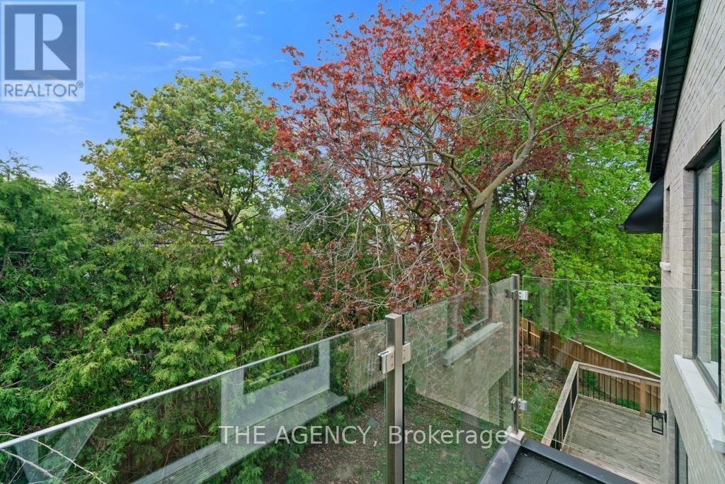 8 Frivick Court, Toronto, ON, M2M 3P6 - 30