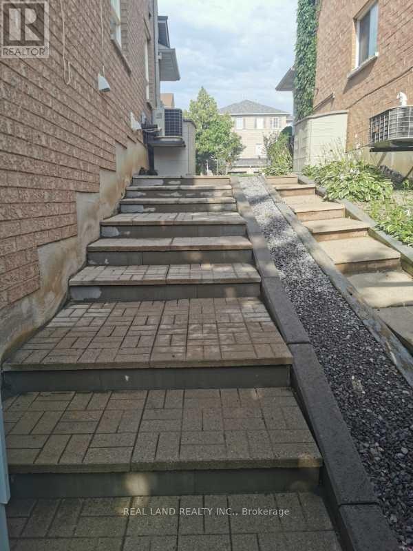 BSMT-28 Lina Marra Drive, Vaughan, ON, L4K 5E8 - 2