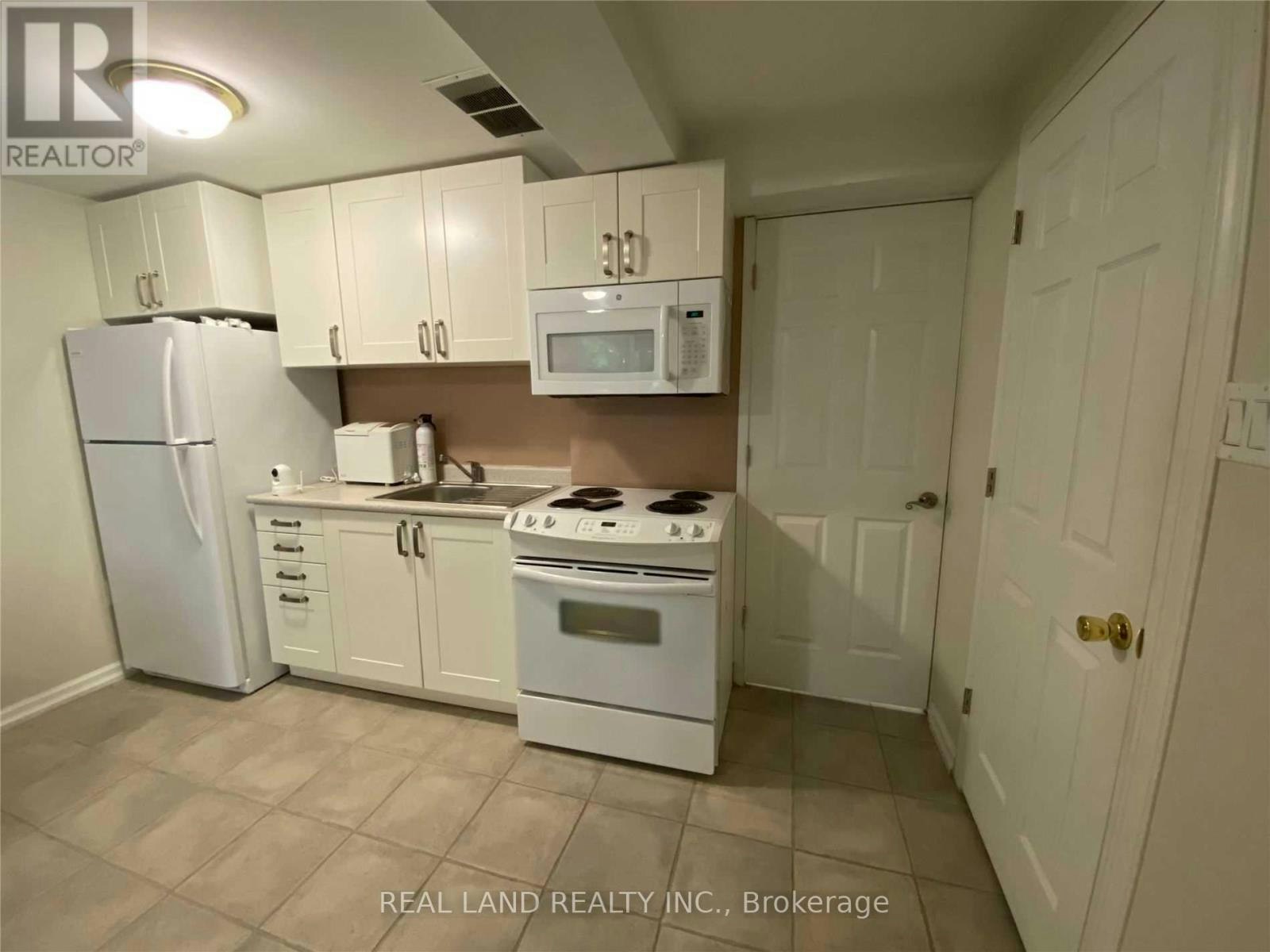 BSMT-28 Lina Marra Drive, Vaughan, ON, L4K 5E8 - 5