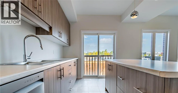 77 Renfrew Trail, Welland, ON, L3C 0K2 - 7