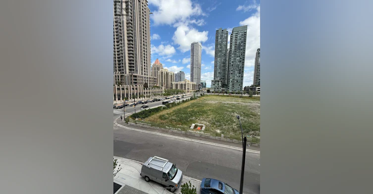 312-430 Square One Drive, Mississauga, ON, L5B 0L6 - 8