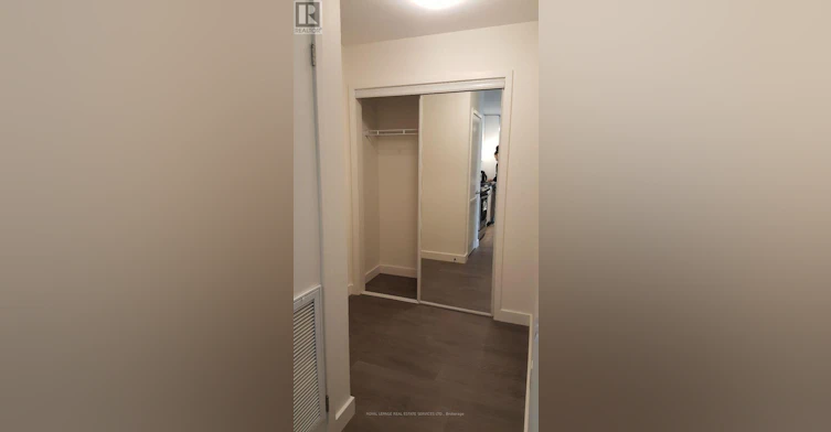 319-168 Sabina Drive, Oakville, ON, L6H 7C3 - 12