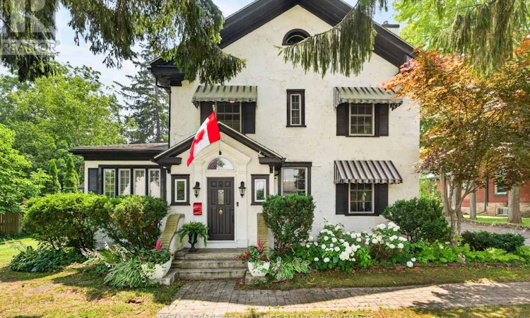 223 King Street W