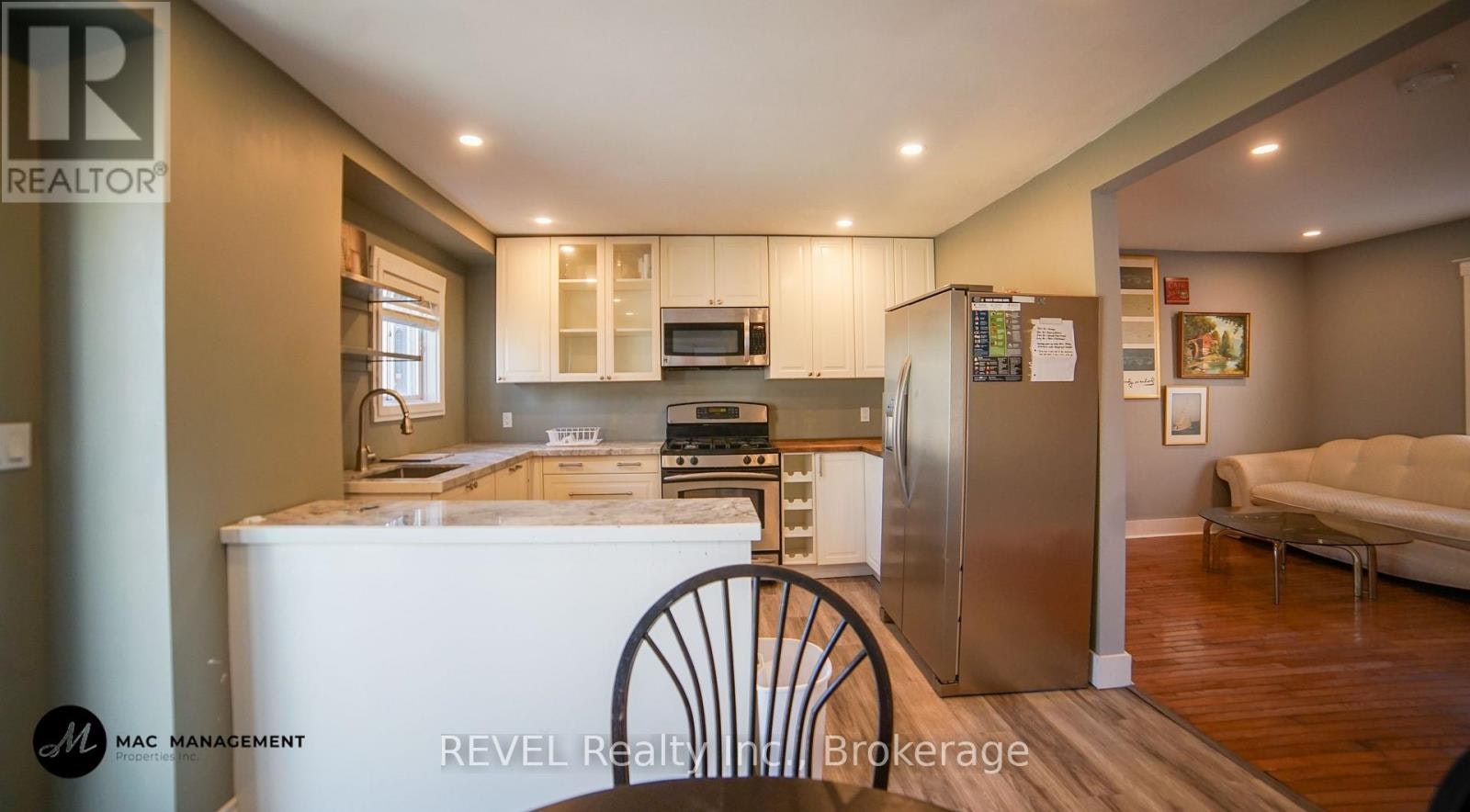 32 Edmund Street, St. Catharines, ON, L2R 2G2 - 6