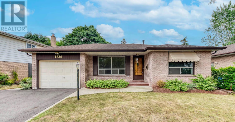 1236 Grange Road, Oakville, ON, L6H 1P7