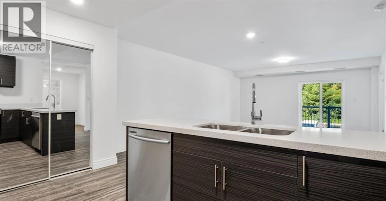 202-1675 Banwell, Windsor, ON, N8P 1P4 - 3