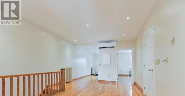 1575 Bayview Avenue, Toronto, ON, M4G 3B5 - 4