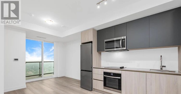 5858 Yonge Street, Toronto, ON, M2M 3T3 - 11