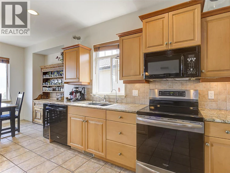133-1950 Capistrano Drive, Kelowna, BC, V1V 2N7 - 13