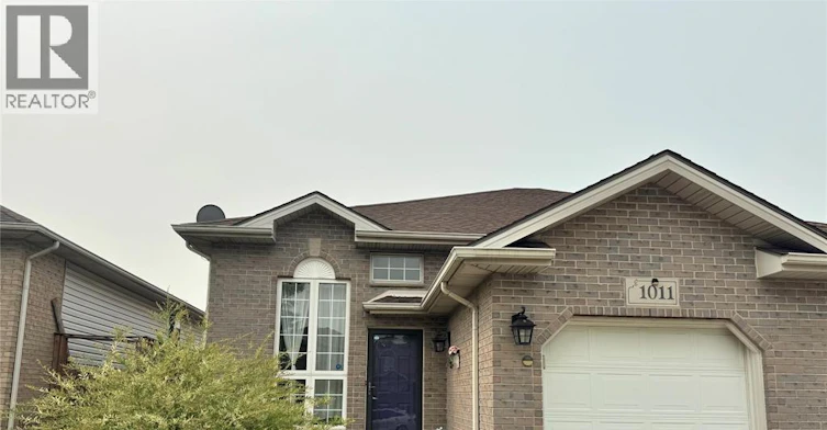 1011 Silverdale Drive, Windsor, ON, N9G 2R8