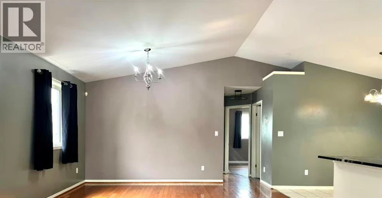 1011 Silverdale Drive, Windsor, ON, N9G 2R8 - 2