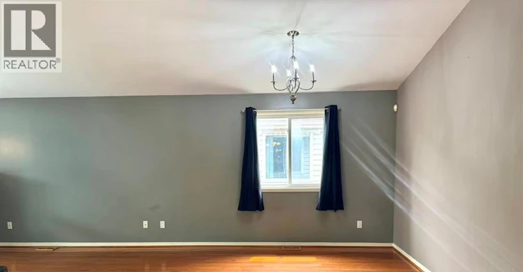1011 Silverdale Drive, Windsor, ON, N9G 2R8 - 4