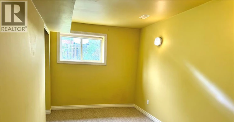 1011 Silverdale Drive, Windsor, ON, N9G 2R8 - 8