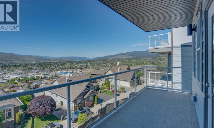 2-1050 Mt Revelstoke Place