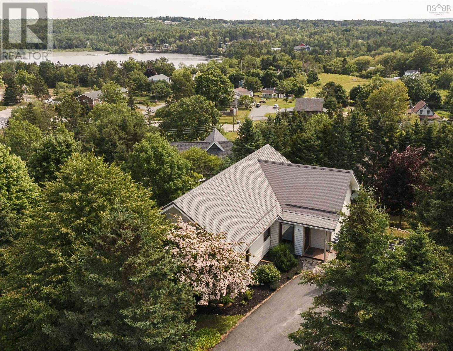 25 Eastwind Drive, Chester, NS, B0J 1J0