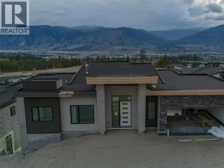 1092 Antler Drive, Penticton, BC, V2A 0J8 - 2