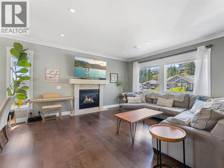 13157 Shoreline Drive, Lake Country, BC, V4V 2T2 - 4
