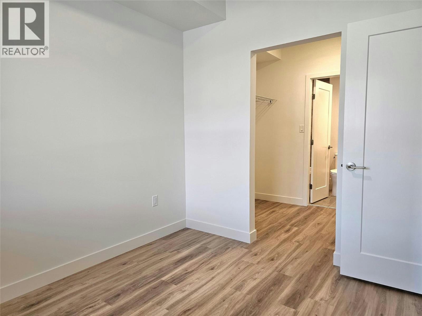420-271 Wylie Street, Penticton, BC, V2A 0L3 - 7