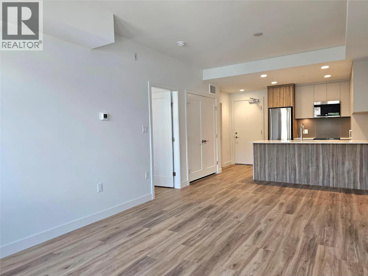 420-271 Wylie Street, Penticton, BC, V2A 0L3 - 3