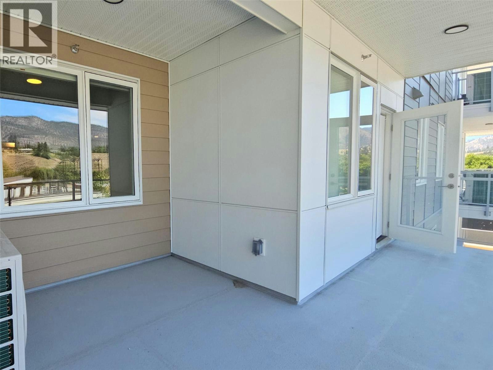 420-271 Wylie Street, Penticton, BC, V2A 0L3 - 37