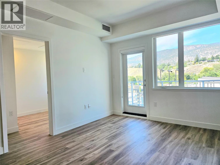 420-271 Wylie Street, Penticton, BC, V2A 0L3 - 5