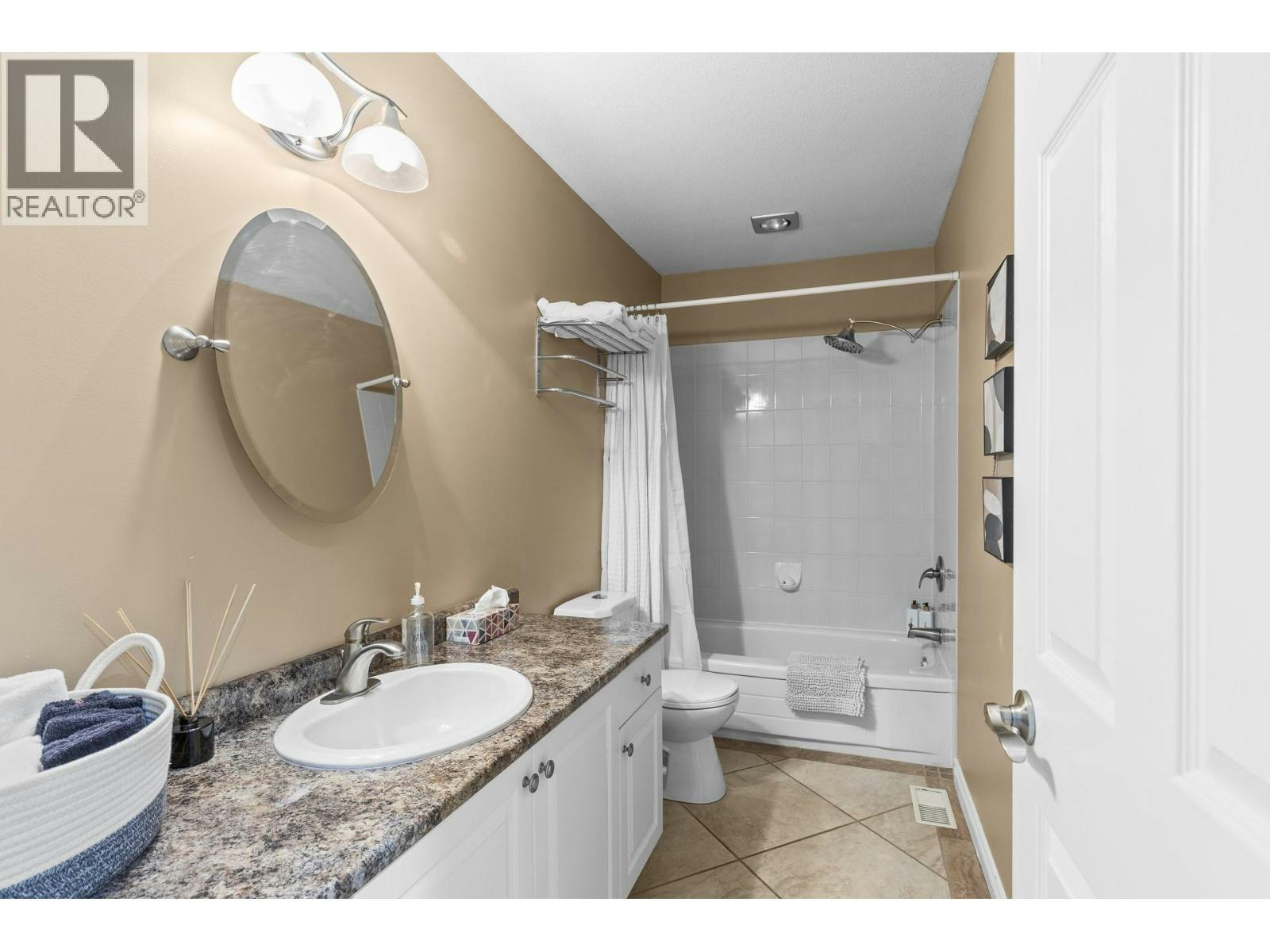 11523 Pretty Road, Lake Country, BC, V4V 1G6 - 23
