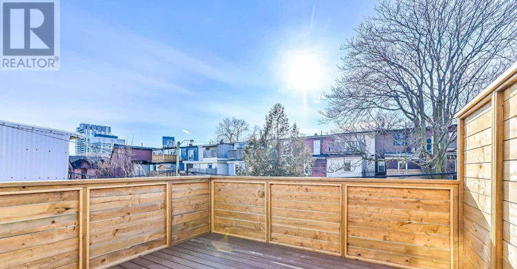 2-180 Broadview Avenue, Toronto, ON, M4M 2G5 - 9
