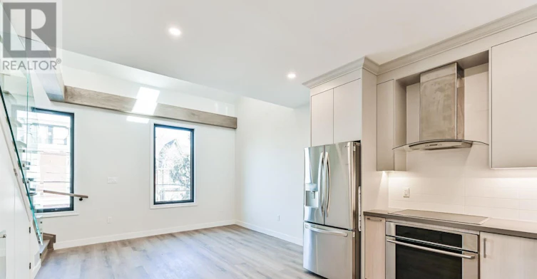 2-180 Broadview Avenue, Toronto, ON, M4M 2G5 - 6