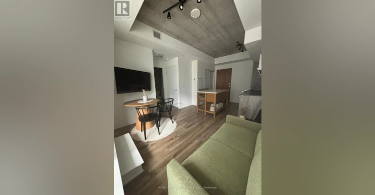 304-30 Baseball Place, Toronto, ON, M4M 0E8 - 4
