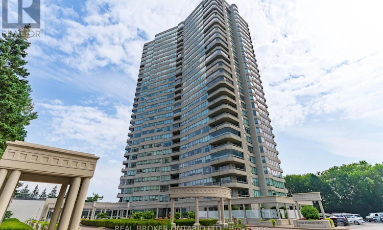 806-1480 Riverside Drive