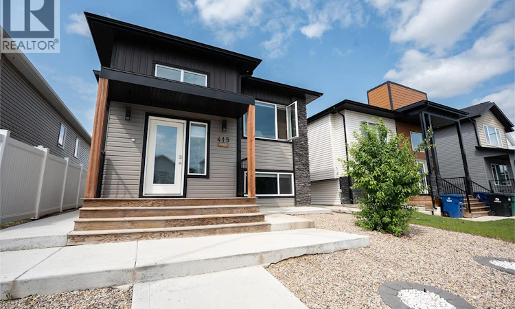 415 Mcarthur Crescent