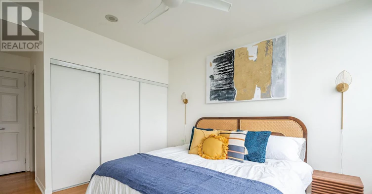 11-2811 230 Ph Queens Quay W, Toronto, ON, M5J 2Y7 - 10