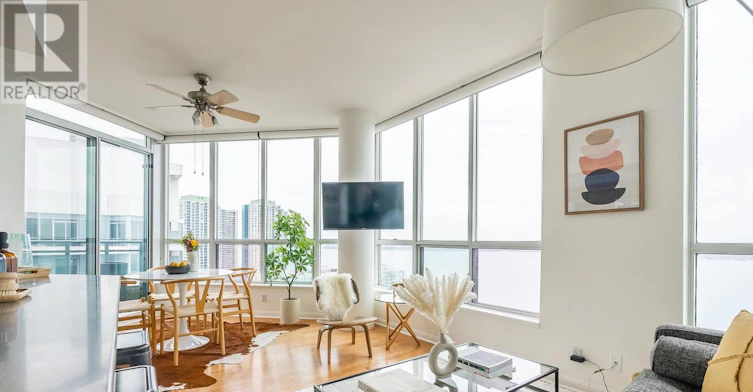 11-2811 230 Ph Queens Quay W, Toronto, ON, M5J 2Y7 - 8