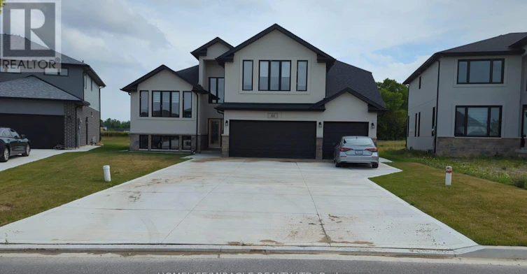 41 Kingsbridge Drive, Amherstburg, ON, N9V 4A4