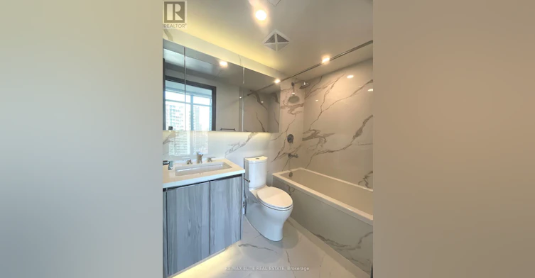 2103-1 Concord Cityplace Way, Toronto, ON, M5V 0X3 - 10