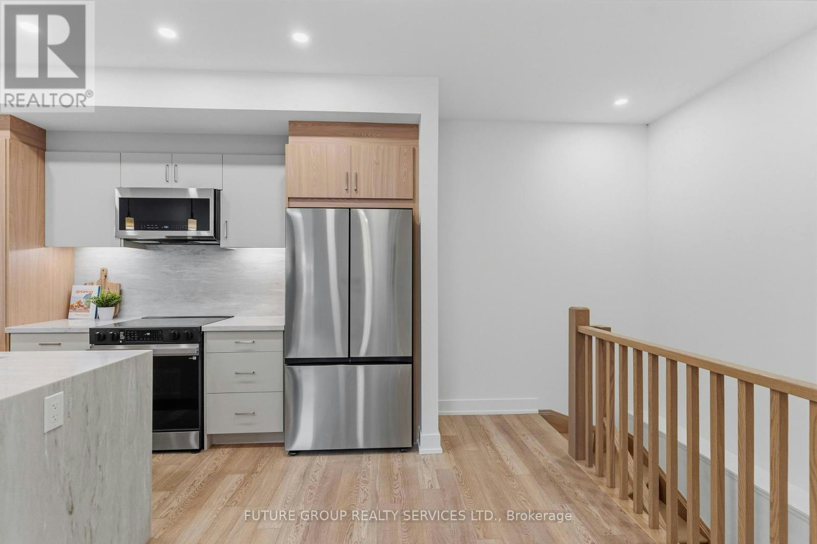 1-86 Kenwood Avenue, Toronto, ON, M6C 2S2 - 17