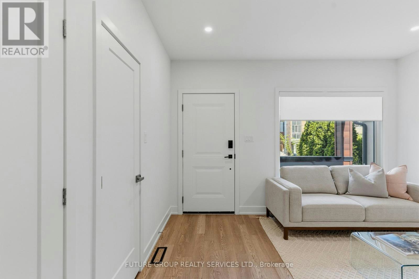 1-86 Kenwood Avenue, Toronto, ON, M6C 2S2 - 2