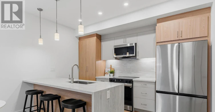 1-86 Kenwood Avenue, Toronto, ON, M6C 2S2 - 15