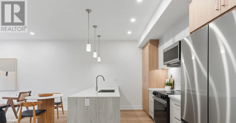 1-86 Kenwood Avenue, Toronto, ON, M6C 2S2 - 14