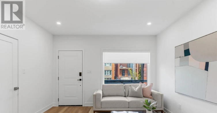 1-86 Kenwood Avenue, Toronto, ON, M6C 2S2 - 3