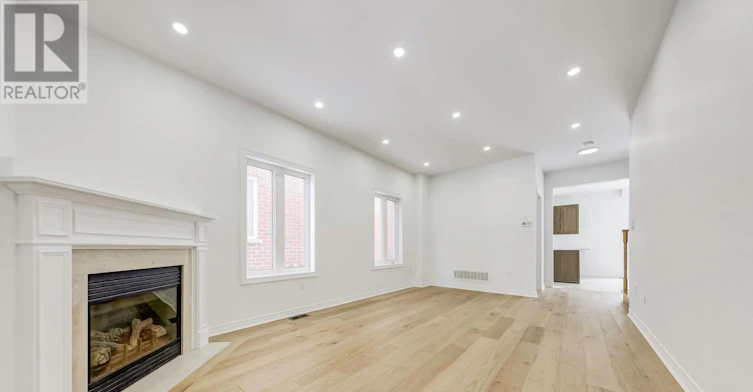 39 Silverado Hills Drive, Markham, ON, L6C 0H2 - 7