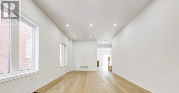 39 Silverado Hills Drive, Markham, ON, L6C 0H2 - 8