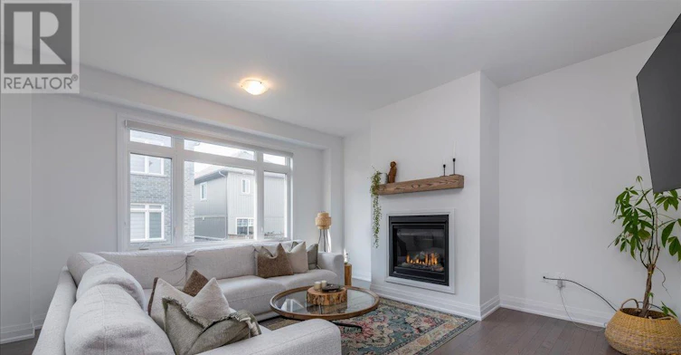 77 Alaskan Heights, Barrie, ON, L9J 0H9 - 9