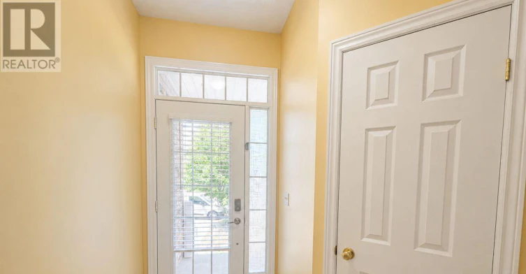555 Grasslands Court, Waterloo, ON, N2V 2R5 - 14